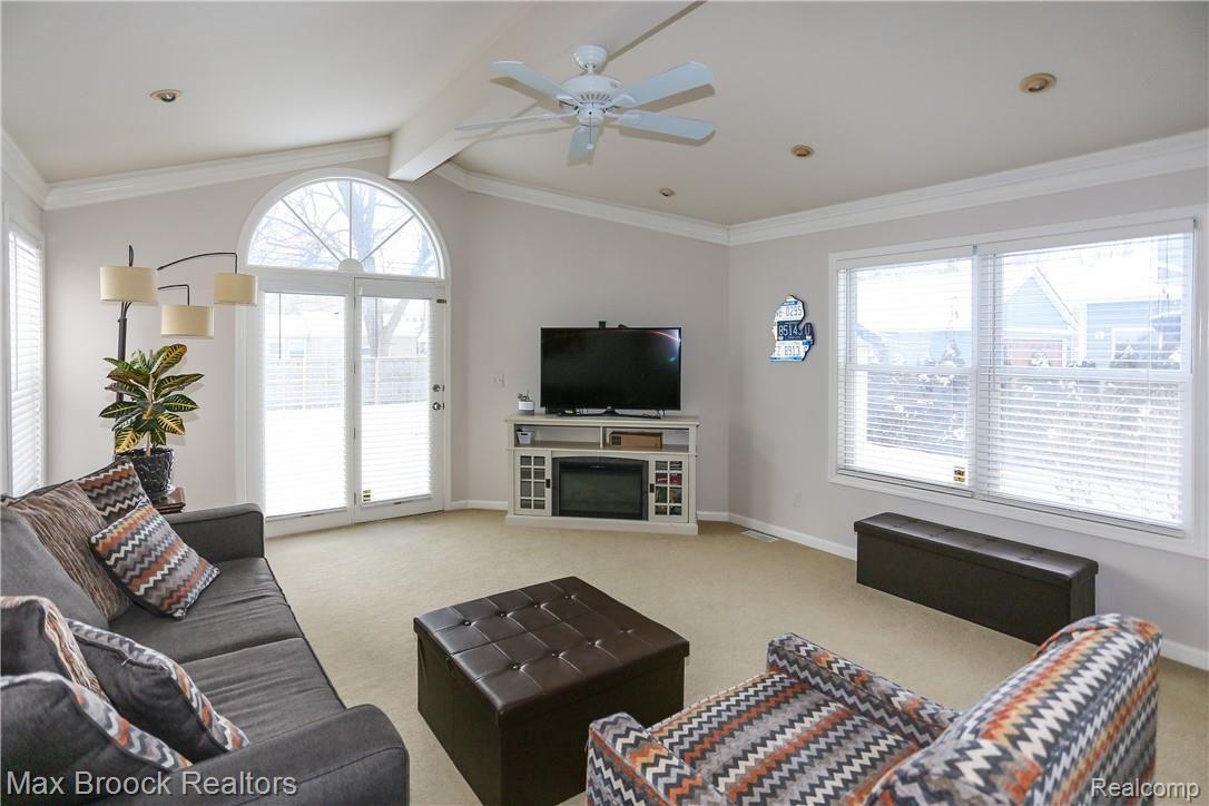 1271 Cambridge Road Berkley, MI 48072 - Photo 11 of 36 cambridge-25.jpg