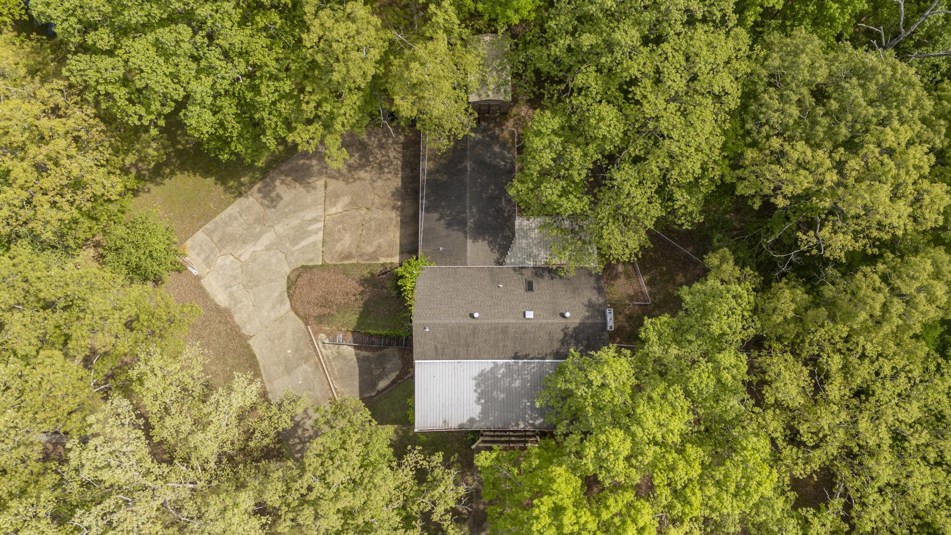 101 Bob Street Selmer, TN 38375 - Photo 39 of 40 an aerial view of a house with a yard