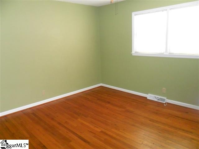 509 Fairview Road Laurens, SC 29360 - Photo 8 of 19 Gallery Image 8