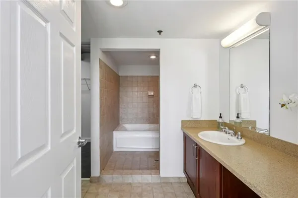 $599,900 | 572 Edgewood Avenue Northeast, Unit 308, Atlanta, GA 30312