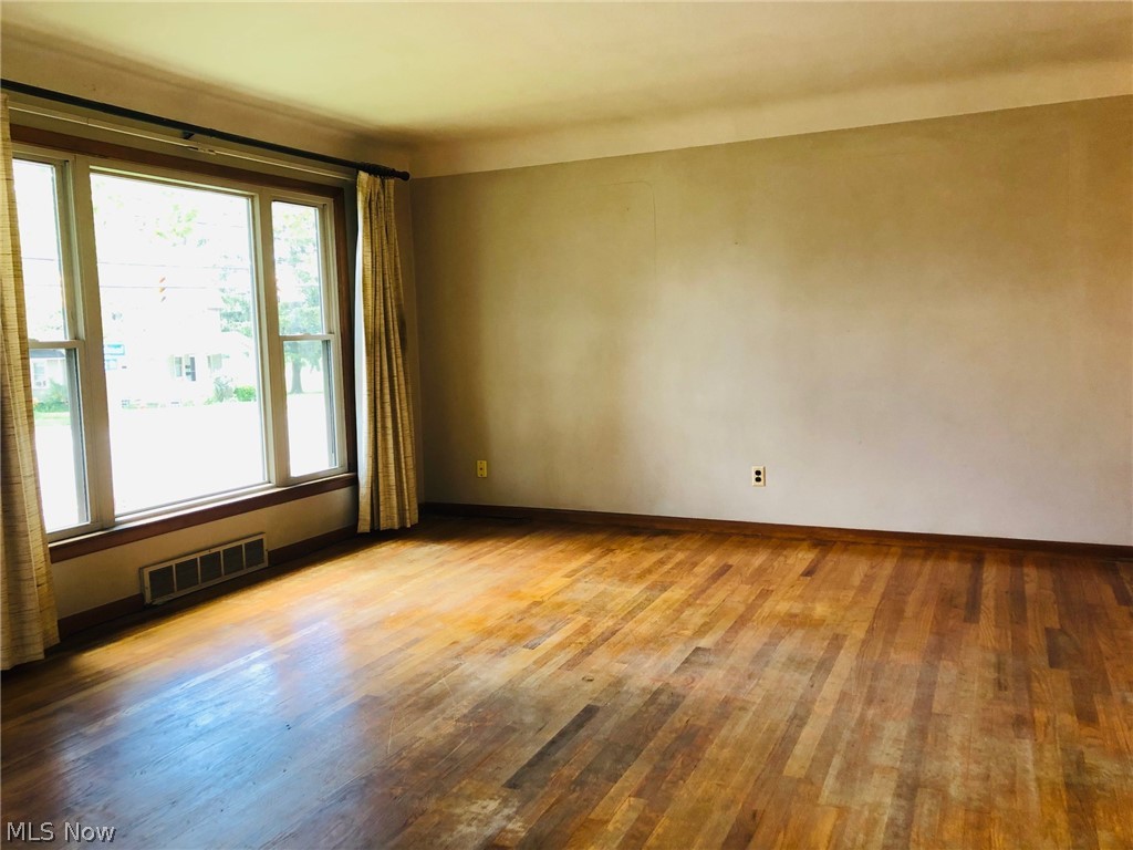 1201 West Schaaf Road Cleveland, OH 44109 - Photo 6 of 35 Gallery Image 6