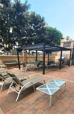 a close view of washer and dryer