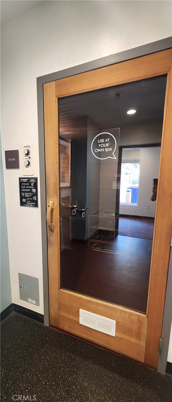 388 East Ocean Boulevard, Unit 206 Long Beach, CA 90802 - Photo 31 of 43 a view of lobby with mirror