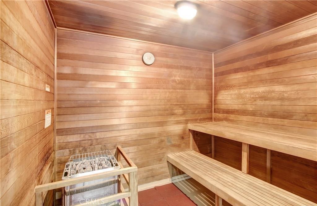 388 East Ocean Boulevard, Unit 206 Long Beach, CA 90802 - Photo 32 of 43 a view of a balcony