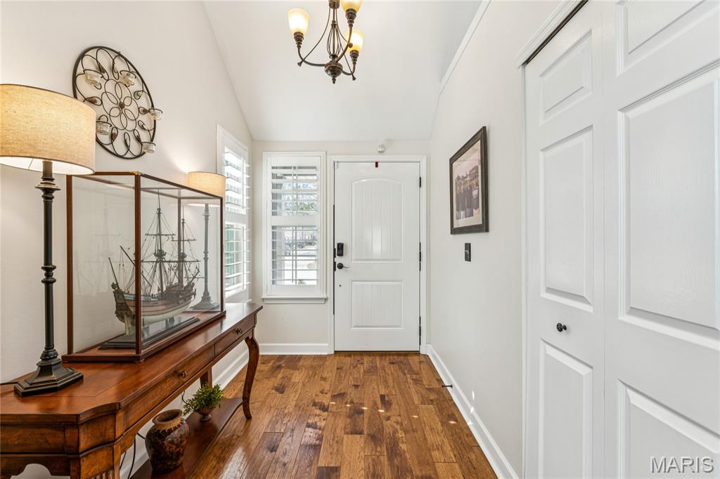 1920 Baxter Ridge Drive Chesterfield, MO 63017 - Photo 4 of 53