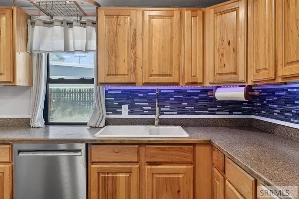 $299,000 | 640 East Cedar Street, Pocatello, ID 83201