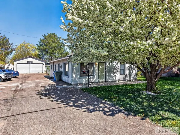 $299,000 | 640 East Cedar Street, Pocatello, ID 83201