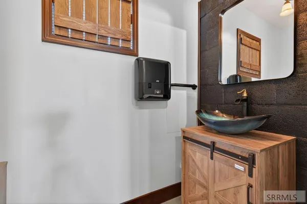 $299,000 | 640 East Cedar Street, Pocatello, ID 83201
