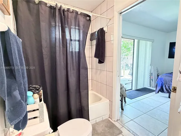 $2,500 | 954 Northwest 14th Street, Florida City, FL 33034