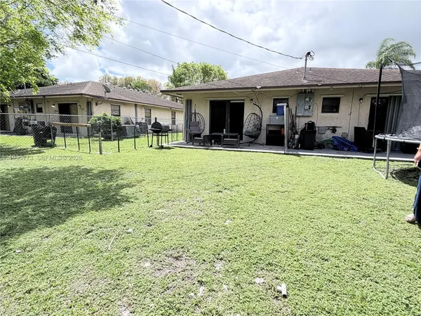 $2,500 | 954 Northwest 14th Street, Florida City, FL 33034