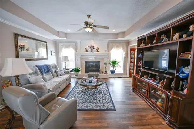 $525,000 | 5118 Pelican Point, Lee's Summit, MO 64082