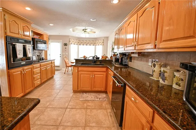 $525,000 | 5118 Pelican Point, Lee's Summit, MO 64082