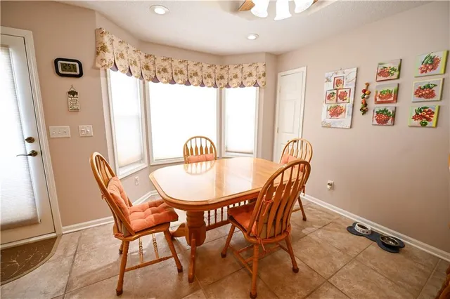 $525,000 | 5118 Pelican Point, Lee's Summit, MO 64082