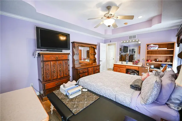 $525,000 | 5118 Pelican Point, Lee's Summit, MO 64082