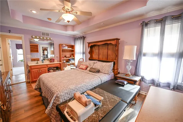 $525,000 | 5118 Pelican Point, Lee's Summit, MO 64082