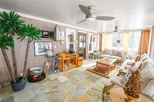 $525,000 | 5118 Pelican Point, Lee's Summit, MO 64082