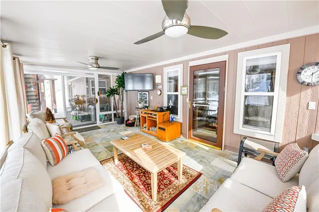 $525,000 | 5118 Pelican Point, Lee's Summit, MO 64082