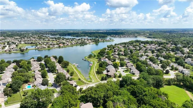 $525,000 | 5118 Pelican Point, Lee's Summit, MO 64082