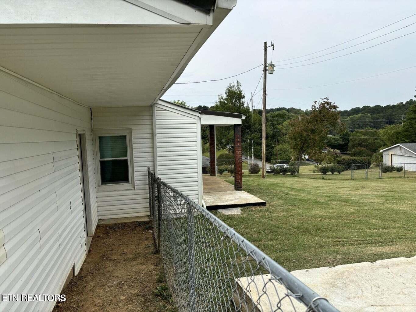 1410 Pine Ridge Road Seymour, TN 37865 - Photo 16 of 19 20240914174554552404000000-o