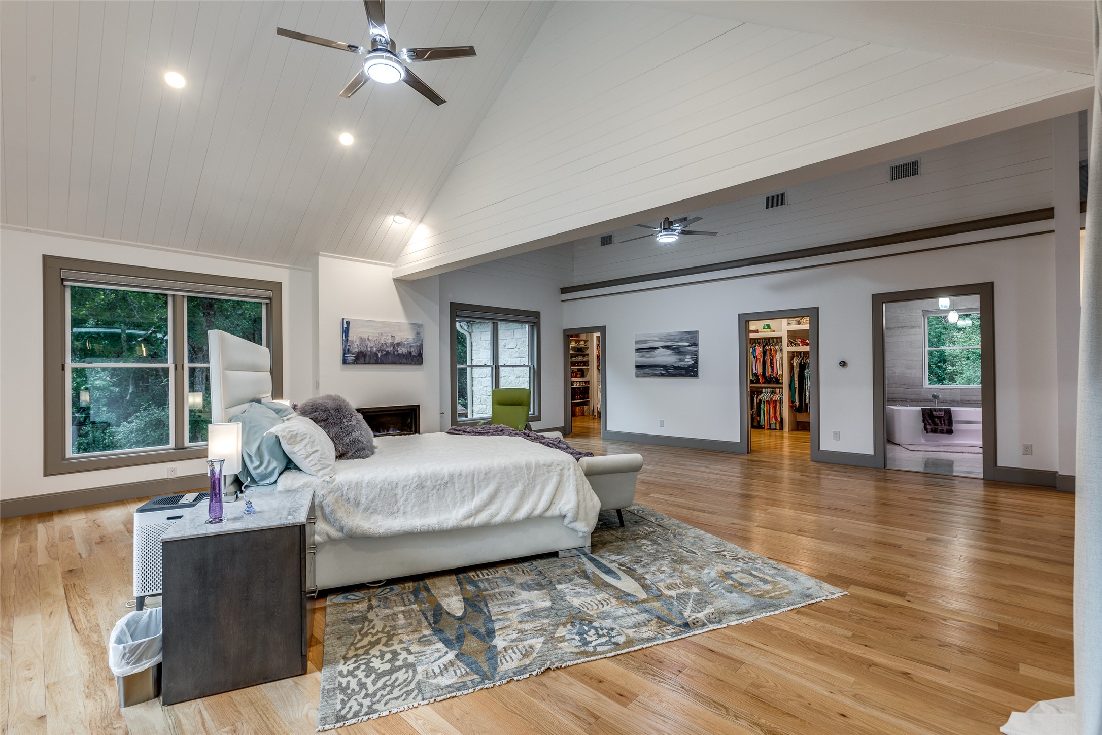 608 Innwood Drive Georgetown, TX 78628 - Photo 13 of 40 Luxurious and expansive Master Suite with remote controlled blackout shades