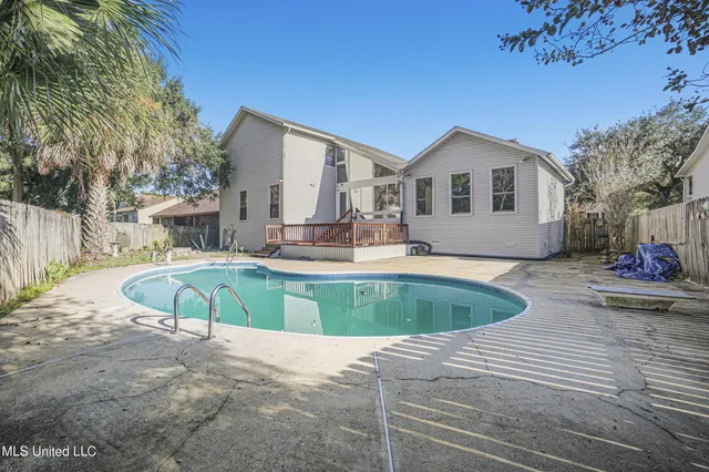 $2,400 | 4409 Shadow Wood Circle, Pascagoula, MS 39581