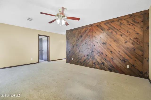 $2,400 | 4409 Shadow Wood Circle, Pascagoula, MS 39581