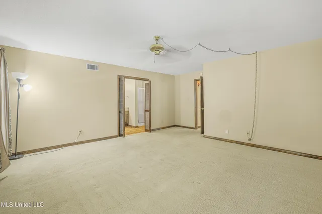 $2,400 | 4409 Shadow Wood Circle, Pascagoula, MS 39581