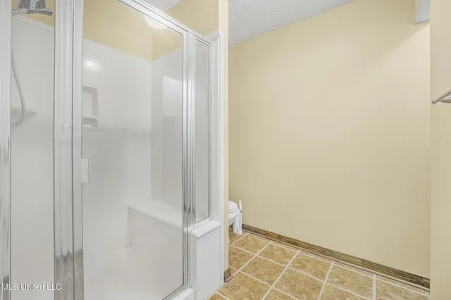 $2,400 | 4409 Shadow Wood Circle, Pascagoula, MS 39581