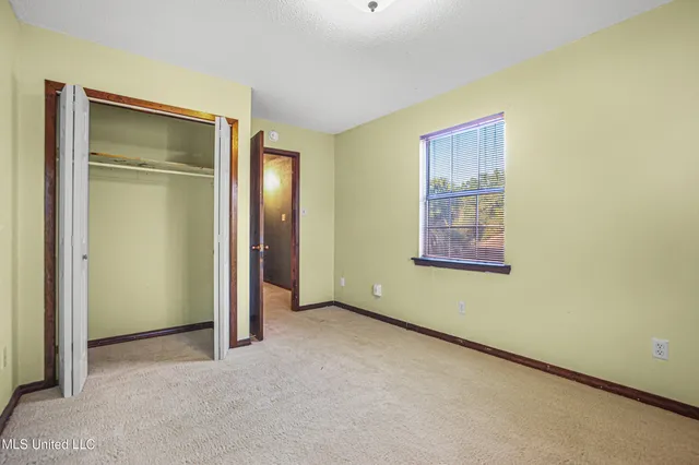 $2,400 | 4409 Shadow Wood Circle, Pascagoula, MS 39581