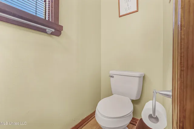 $2,400 | 4409 Shadow Wood Circle, Pascagoula, MS 39581