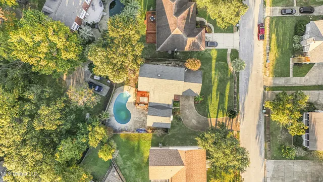 $2,400 | 4409 Shadow Wood Circle, Pascagoula, MS 39581