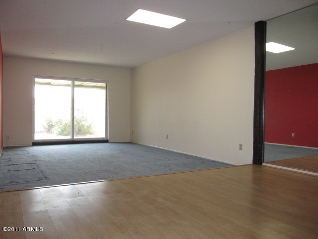 3019 West Boca Raton Road Phoenix, AZ 85053 - Photo 11 of 19 023-144119 - family room