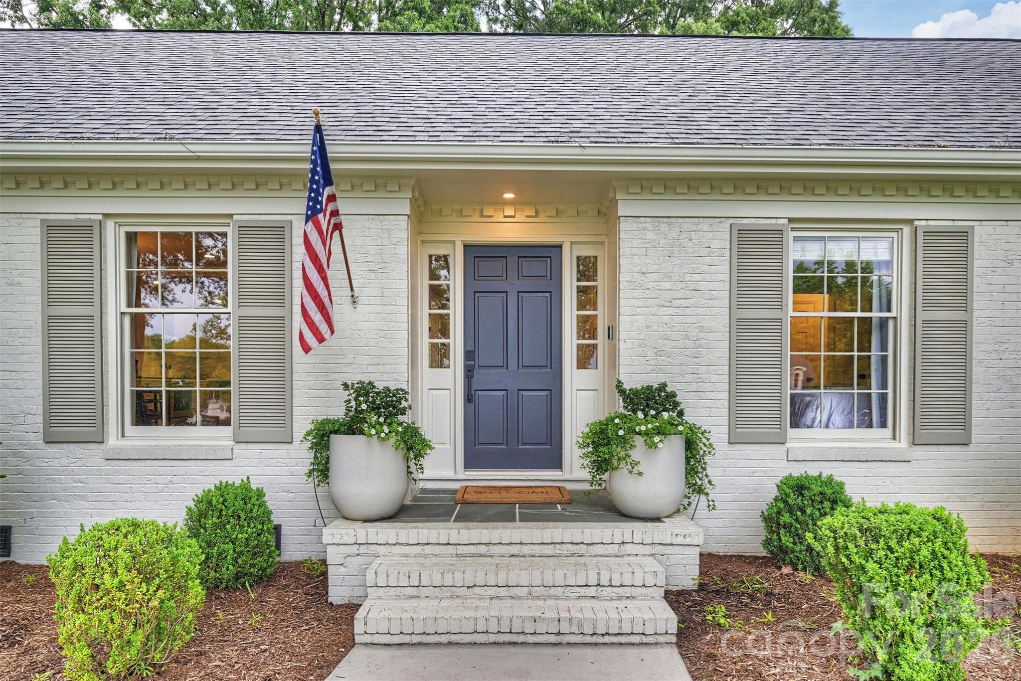 601 Lansdowne Road Charlotte, NC 28270 - Photo 2 of 46