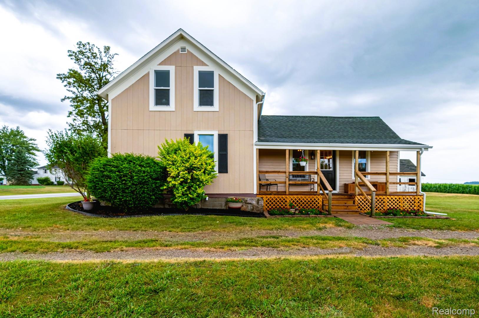 4931 Sanilac Road Marlette, MI 48453 - Photo 39 of 40 4931 W Sanilac Rd closer cool.jpg
