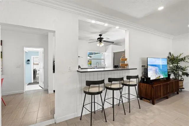 $10,000 | Undisclosed Address, Sarasota, FL 34237