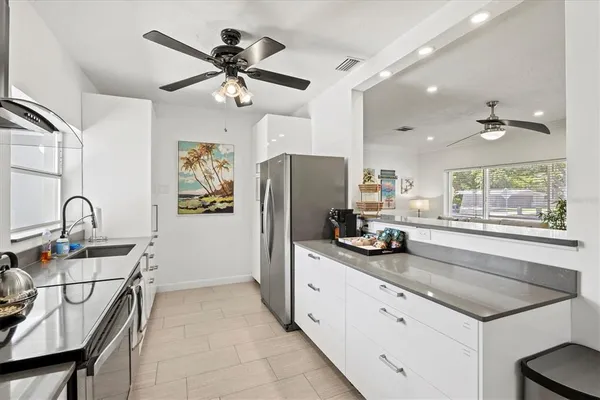 $10,000 | Undisclosed Address, Sarasota, FL 34237