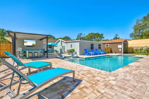 $10,000 | Undisclosed Address, Sarasota, FL 34237