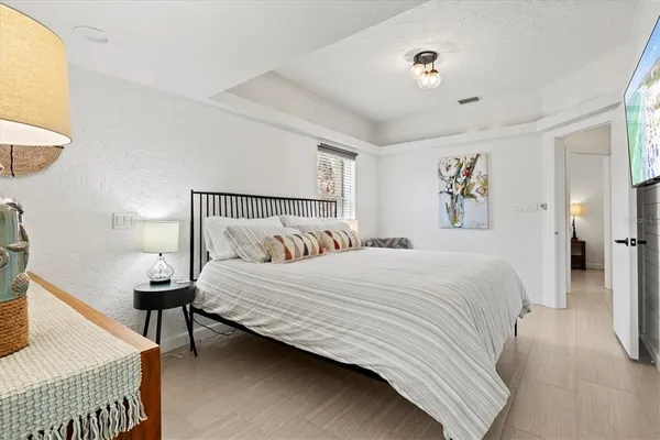 $10,000 | Undisclosed Address, Sarasota, FL 34237