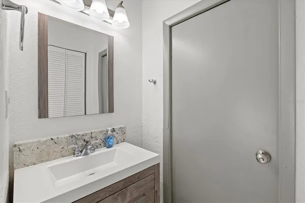 $10,000 | Undisclosed Address, Sarasota, FL 34237
