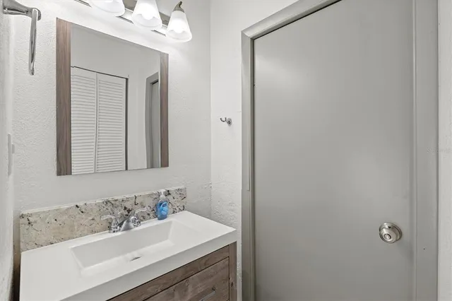 $10,000 | Undisclosed Address, Sarasota, FL 34237