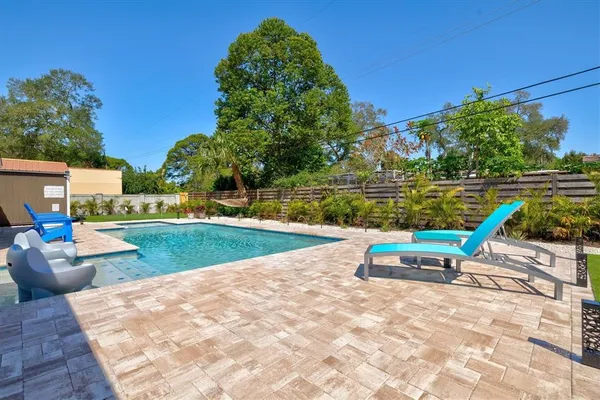 $10,000 | Undisclosed Address, Sarasota, FL 34237