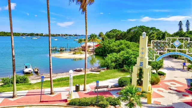 $10,000 | Undisclosed Address, Sarasota, FL 34237