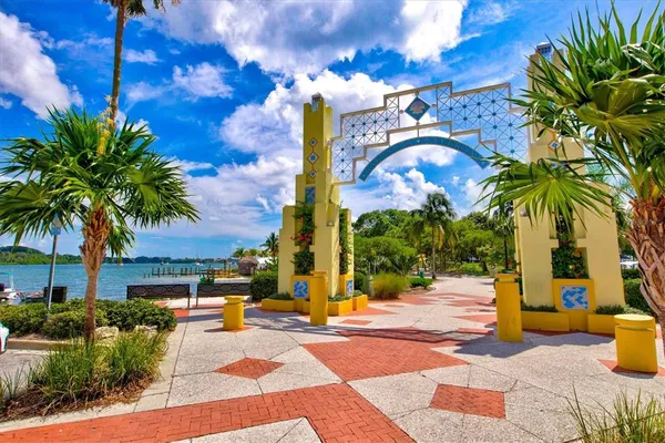 $10,000 | Undisclosed Address, Sarasota, FL 34237