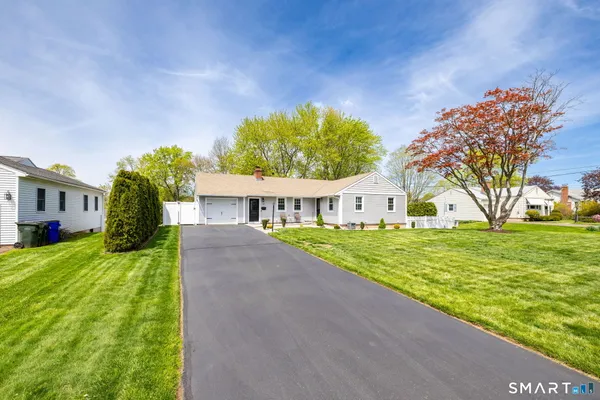 $499,000 | 129 Cloverdale Circle, Wethersfield, CT 06109