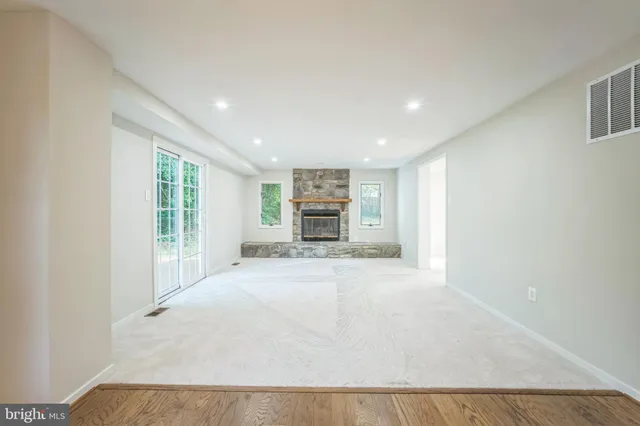 $870,000 | 13644 Shreve Street, Centreville, VA 20120