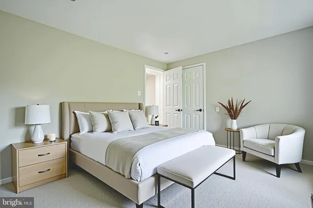 $870,000 | 13644 Shreve Street, Centreville, VA 20120