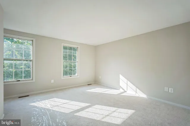 $870,000 | 13644 Shreve Street, Centreville, VA 20120