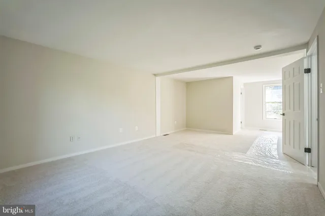 $870,000 | 13644 Shreve Street, Centreville, VA 20120