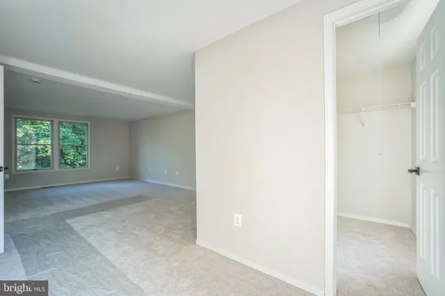 $870,000 | 13644 Shreve Street, Centreville, VA 20120