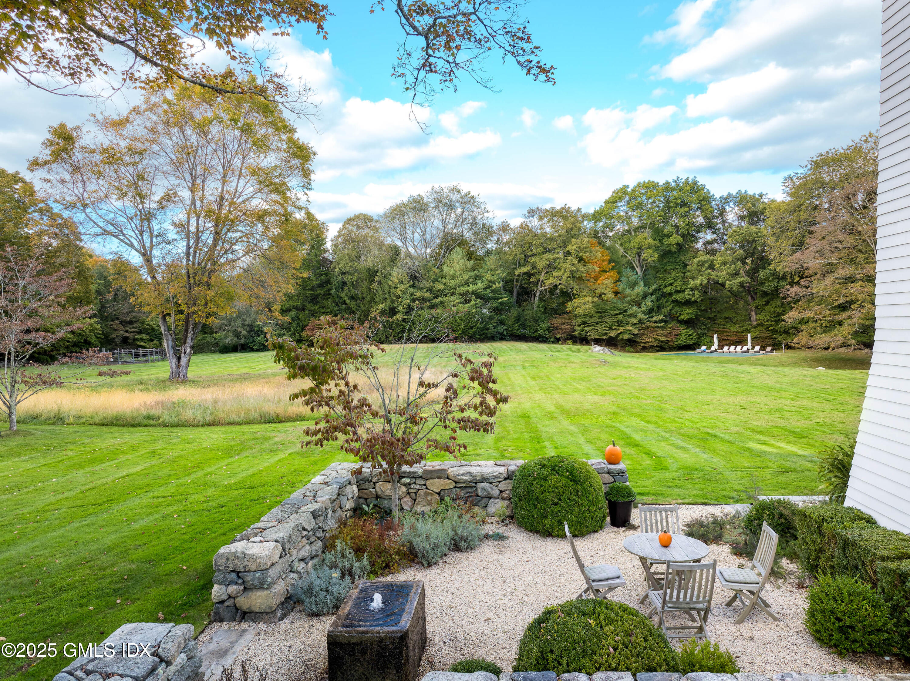 411 Stanwich Road Greenwich, CT 06830 - Photo 3 of 36 Level Land